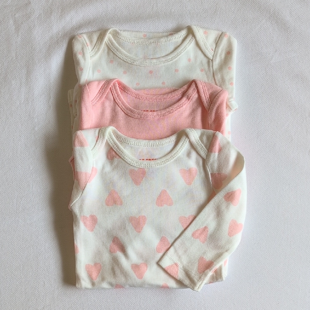 NWOT joe fresh 3-pack cotton long sleeve bodysuit bundle 0-3 months baby lot